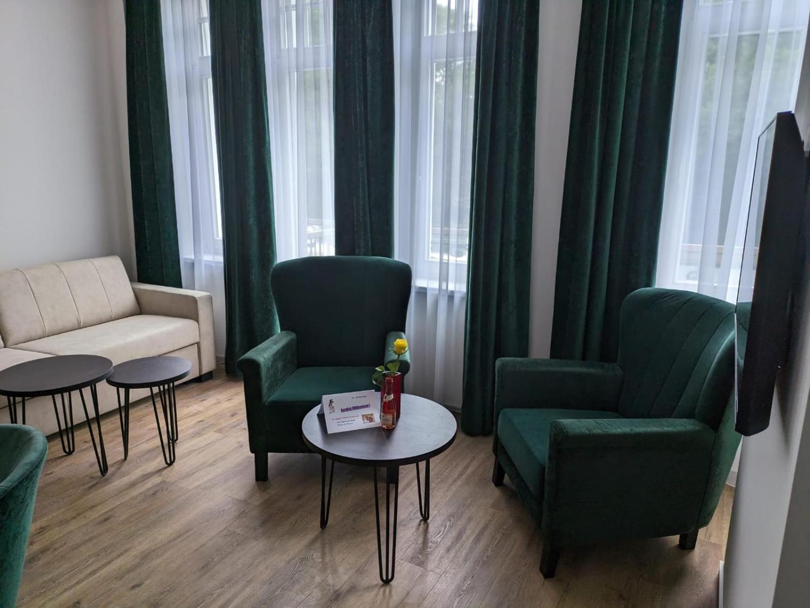 Seehotel Ecktannen Варен Экстерьер фото