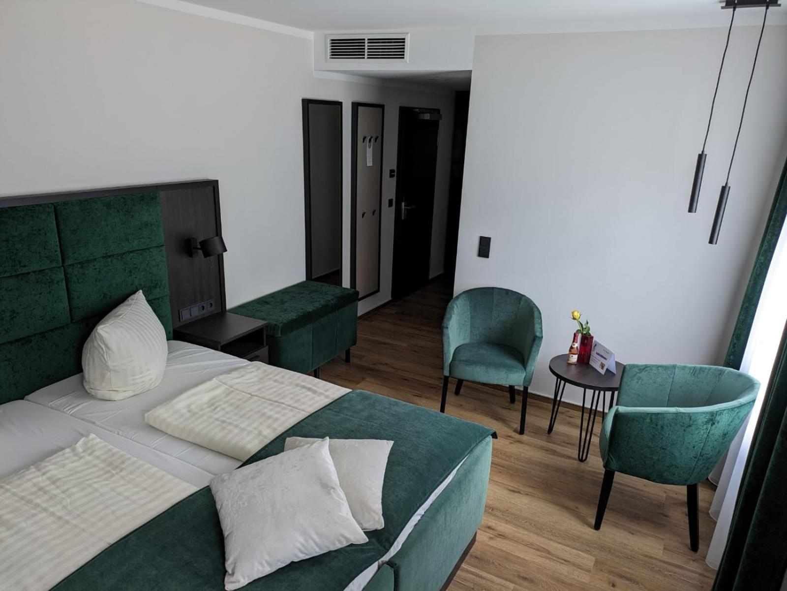 Seehotel Ecktannen Варен Экстерьер фото