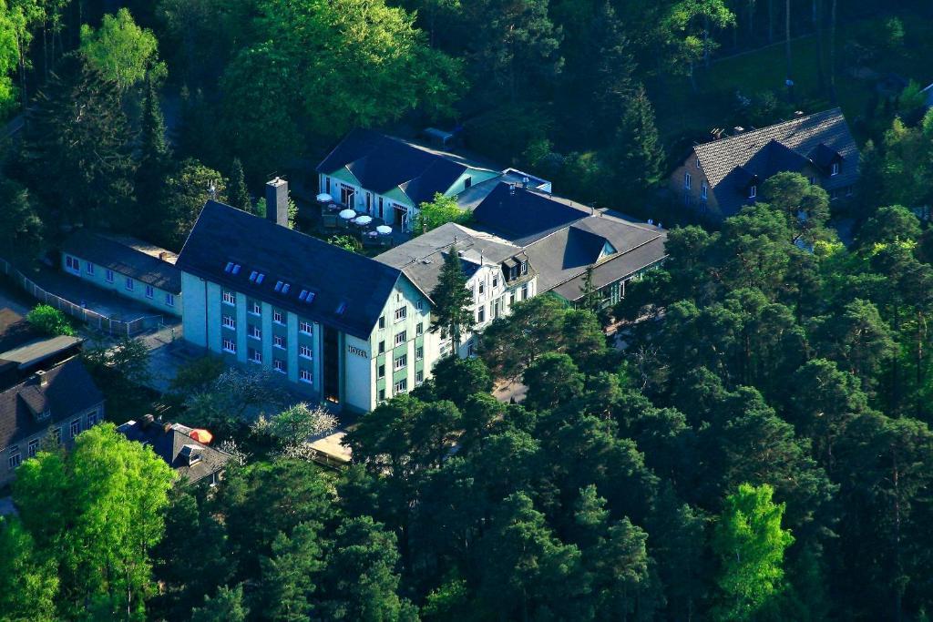 Seehotel Ecktannen Варен Экстерьер фото